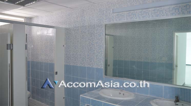 12  Office Space For Rent in Pattanakarn ,Bangkok ARL Ramkhamhaeng at UM Tower AA11783